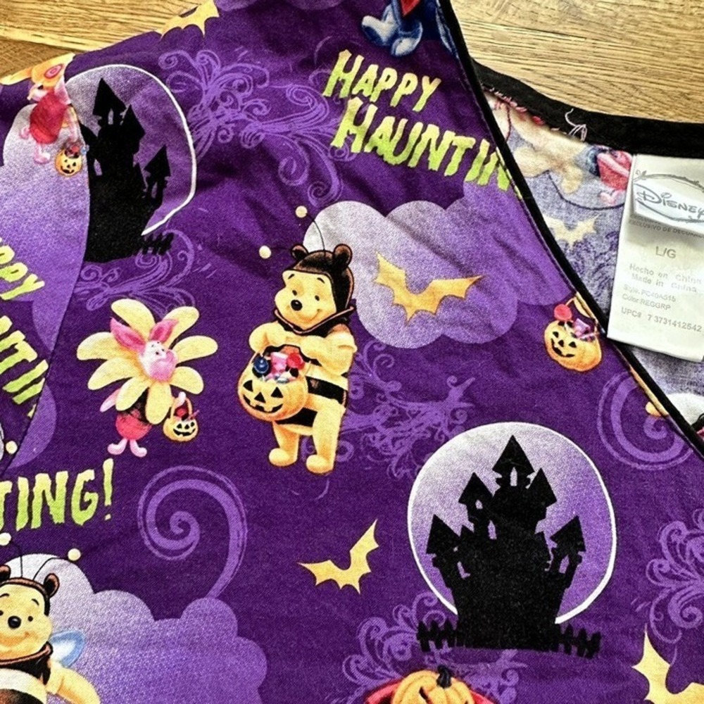 Disney Winnie the Pooh and Friends Halloween Happy Haunting 2 pocket Tie-back Sc - Picture 4 of 8